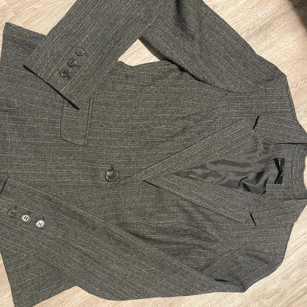 Gray blazer
